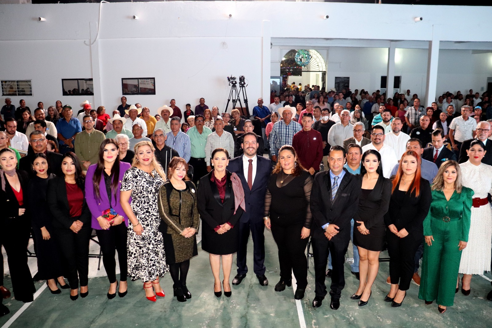 El “Pity” Velarde, en lo personal,  continua apoyando una serie de causas sociales que buscan no solo la dignificación de varios sectores de la sociedad sino también la generación de mejores oportunidades para los jóvenes, a quienes comparte en charlas y seminarios su experiencia como empresario emprendedor.