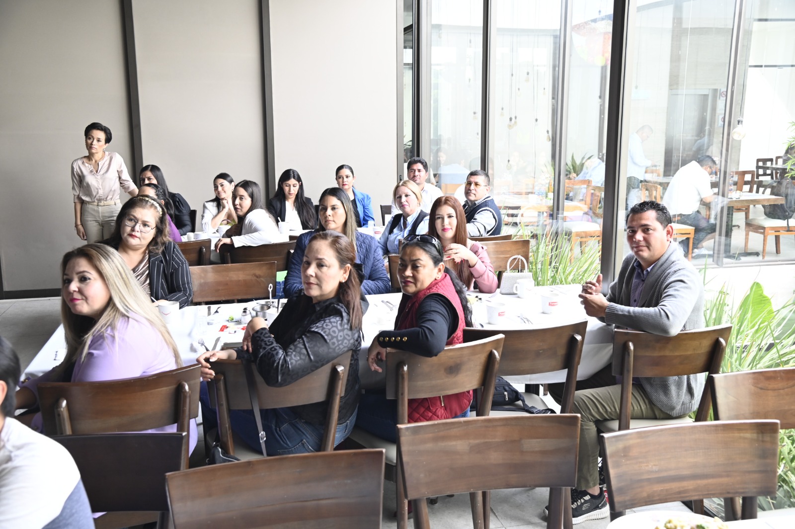 - Este programa de salud se lleva a cabo en las escuelas de las cuatro unidades regionales