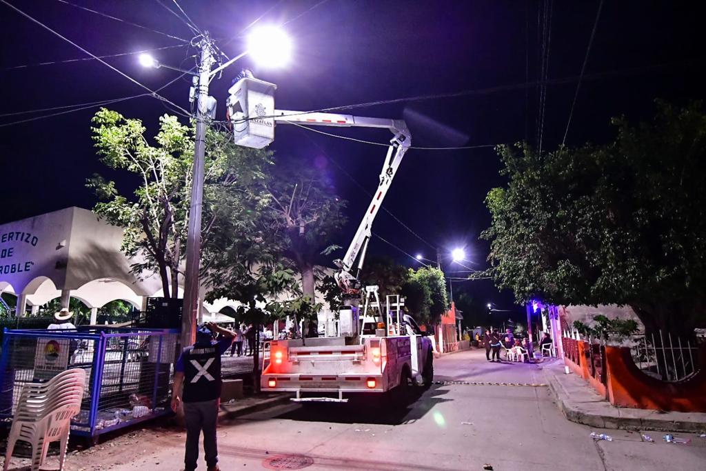 - El 2023 cerró con alrededor de 10 mil nuevas lámparas de alumbrado público instaladas en todo el municipio.
