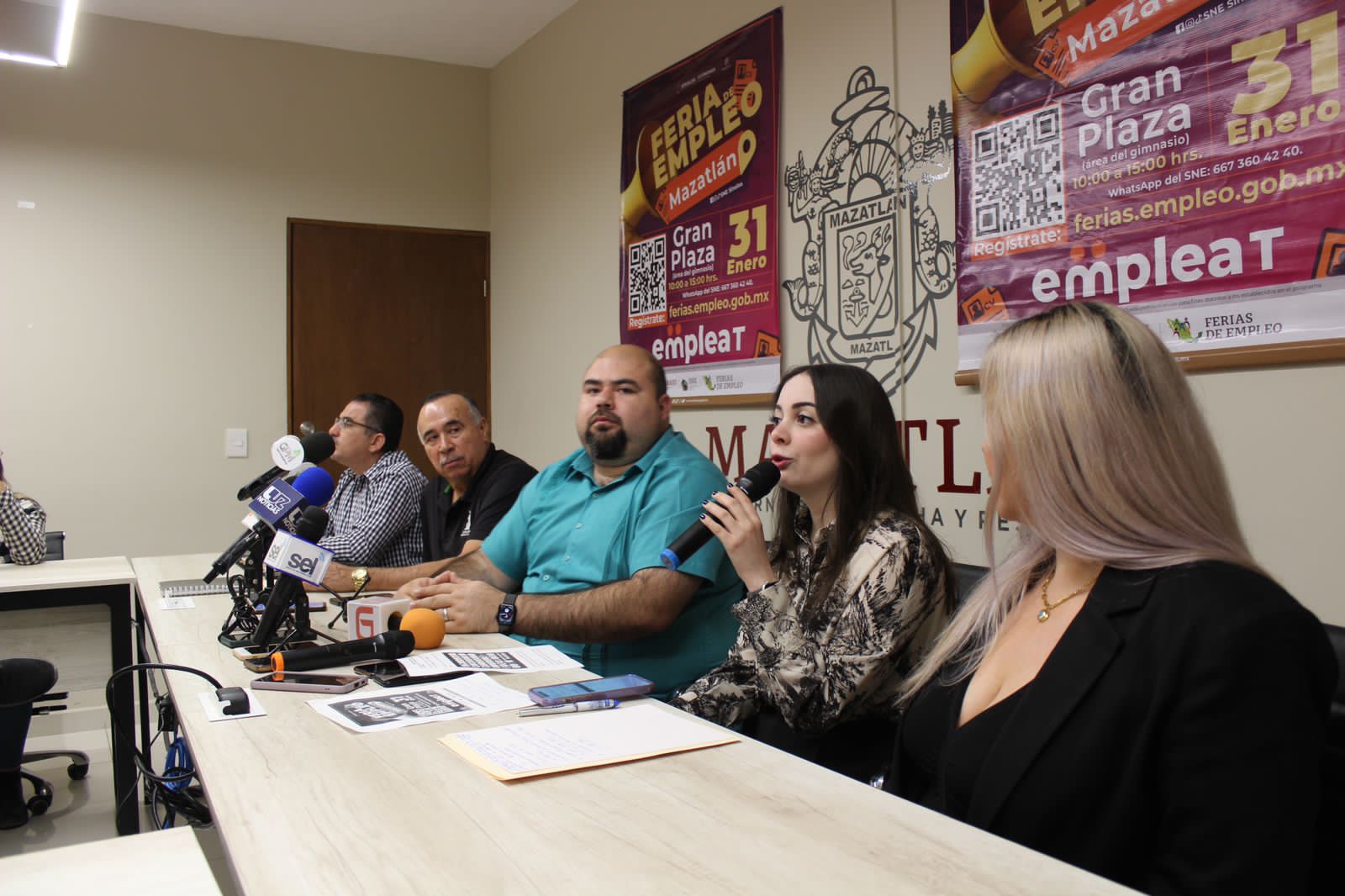 - La Jornada de Empleo EmpleaT llegará al puerto con ofertas de trabajo pertenecientes a todos los sectores y con salarios que alcanzan los 10 mil pesos mensuales en promedio.