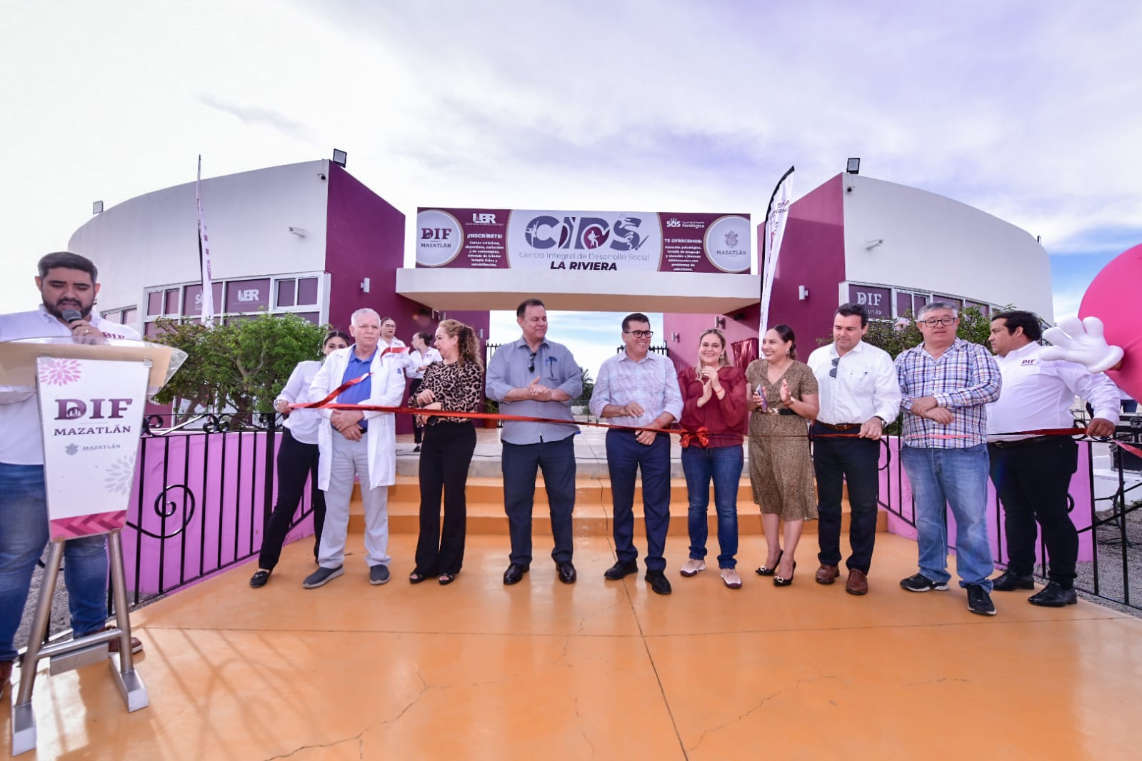 - Con la apertura del CIDS La Riviera, las y los mazatlecos de la zona podrán recibir atención psicológica, nutricional y jurídica, además de sumarse a diferentes cursos de capacitación.