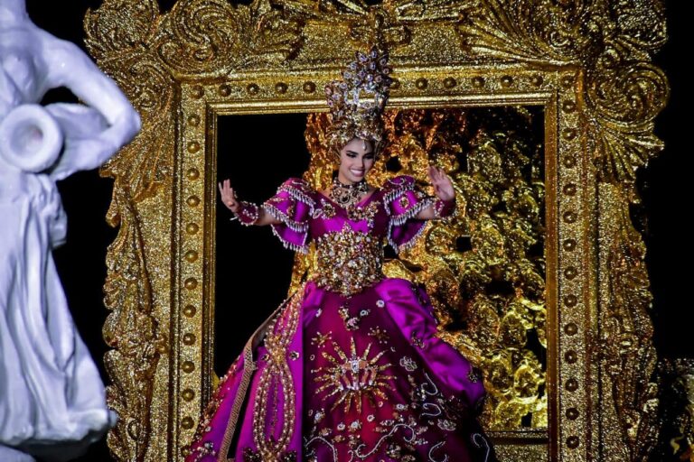 El malecón de Mazatlán se convirtió una vez más en el escenario perfecto para la fiesta más esperada del año en el puerto, el Carnaval y su majestuoso desfile de carros alegóricos.