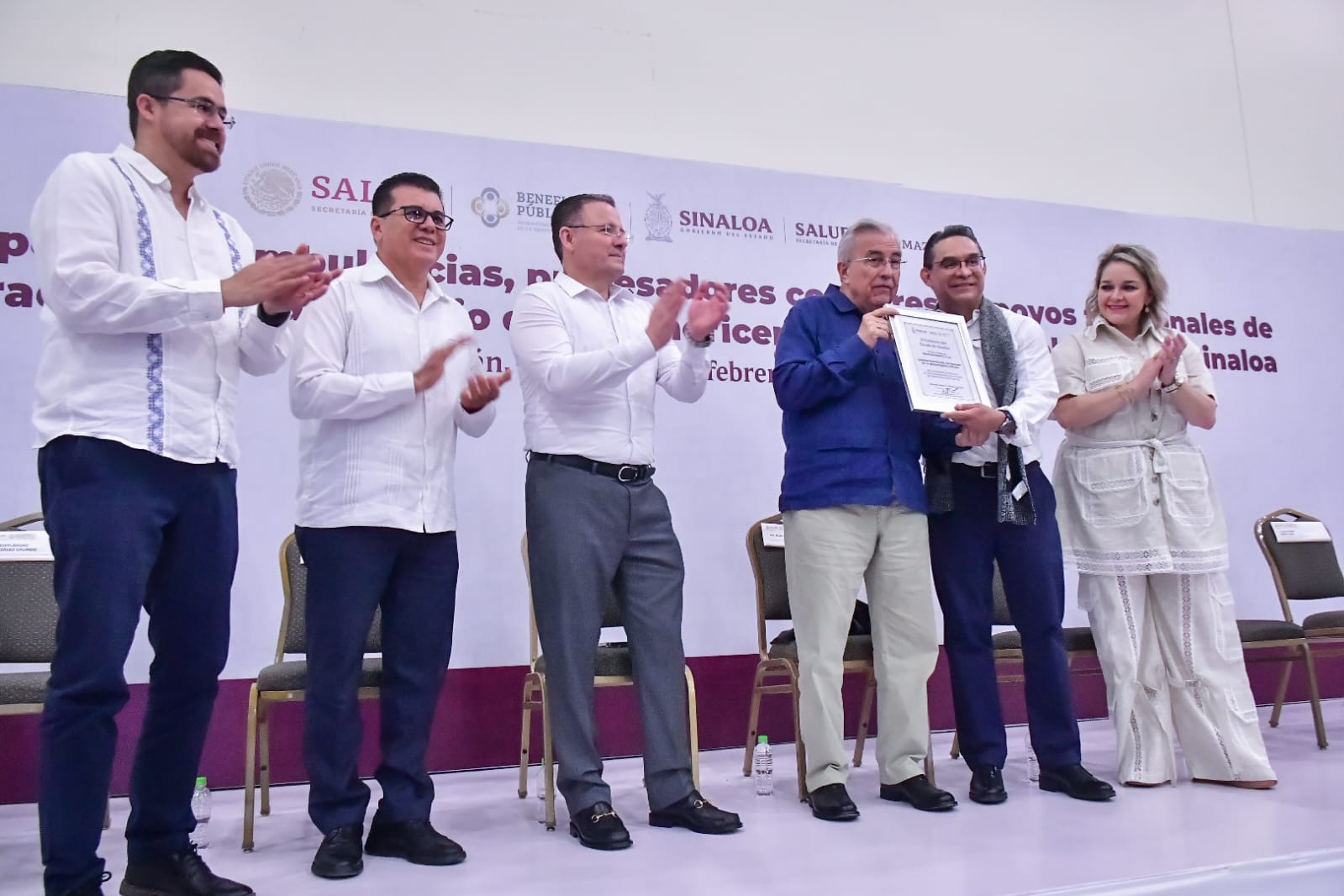 La Administración del Patrimonio de la Beneficencia Pública (APBP) de la Secretaría de Salud federal llevó a cabo la entrega de ambulancias, procesadores cocleares y apoyos funcionales en el estado de Sinaloa, beneficiando también al municipio de Mazatlán