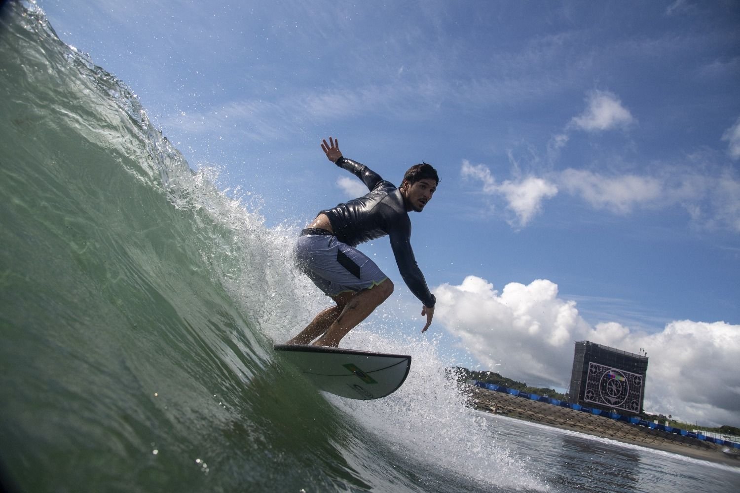 -	España, con 3 participantes, y México, Canadá y China, con 1, serán los cuatro países que debutarán en surf en los Juegos Olímpicos París 2024