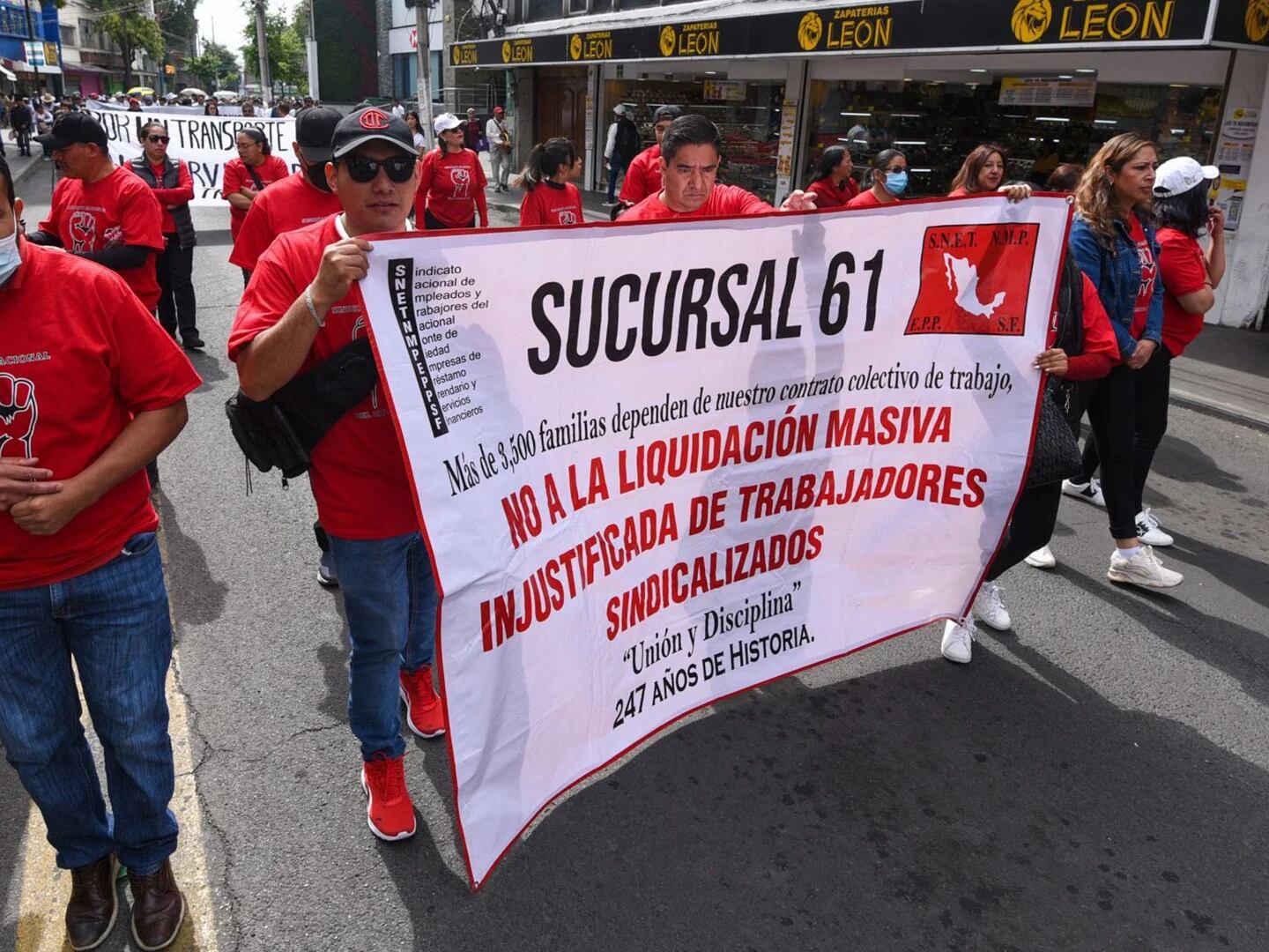 - El Sindicato del Nacional Monte de Piedad concluyó una huelga de un mes tras lograr un incremento salarial del 18 por ciento