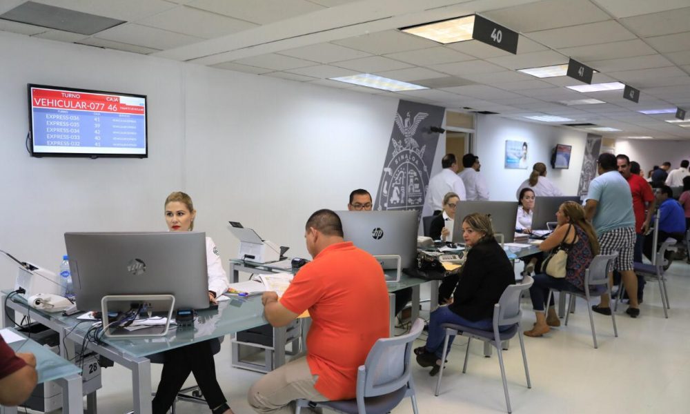 Durante el periodo vacacional las oficinas de recaudación en el estado abrirán para atender a los contribuyentes, ya que el plazo para el pago del refrendo vehicular 2024 vence el 31 de marzo.