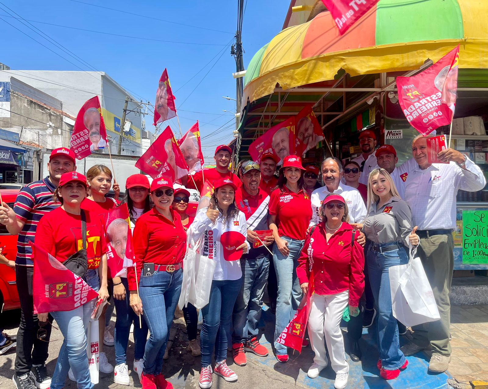 Los candidatos al Senado de la República por el Partido del Trabajo (PT), fueron invitados a la toma de protesta de Francisca Cazárez de Romero, como presidente de CANACO- Servytur Mazatlán.