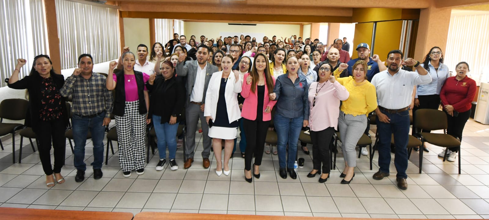 El seguro facultativo del Instituto Mexicano del Seguro Social, es un seguro para estudiantes, siendo un esquema de aseguramiento médico que otorga el IMSS de forma gratuita a los estudiantes de las instituciones públicas de los niveles medio superior, superior y de posgrado.