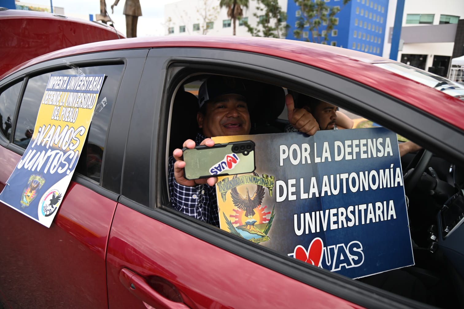 Trabajadores universitarios del país y del mundo apoyarán la manifestación de la UAS en la próxima visita presidencial en Sinaloa; el anuncio durante jornada estatal de perifoneo