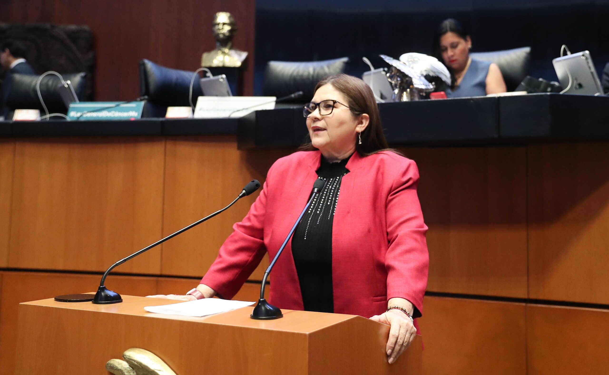 Sin embargo, muy lejos ha quedado aquel combativo personaje que señalaba con dedo flamígero las incongruencias del sistema, las malas políticas de los gobiernos y combatía, cuando menos declarativamente, las injusticias.