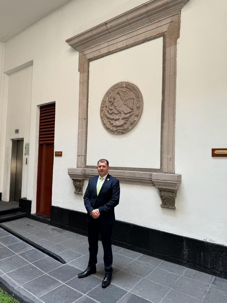 Voluntad de diálogo y entendimiento en la mesa de diálogo realizada en SEGOB entre la UAS y el Gobernador; secretaria toma nota de las posturas y declara que la mesa queda abierta