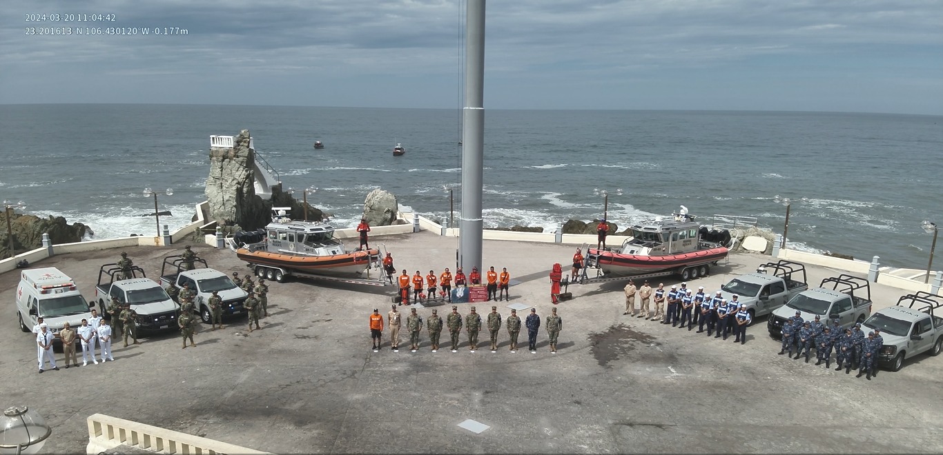 La Secretaría de Marina, a través la Octava Región Naval, informa que hoy se dio banderazo de inicio de la “Operación Salvavidas Semana Santa 2024”, en el marco de la implementación del Plan Marina, con el objetivo de proporcionar seguridad y vigilancia, para resguardar la integridad de los vacacionistas nacionales e internacionales que visiten los principales destinos turísticos del país durante la siguiente temporada vacacional, del 25 marzo al 5 de abril del presente año.