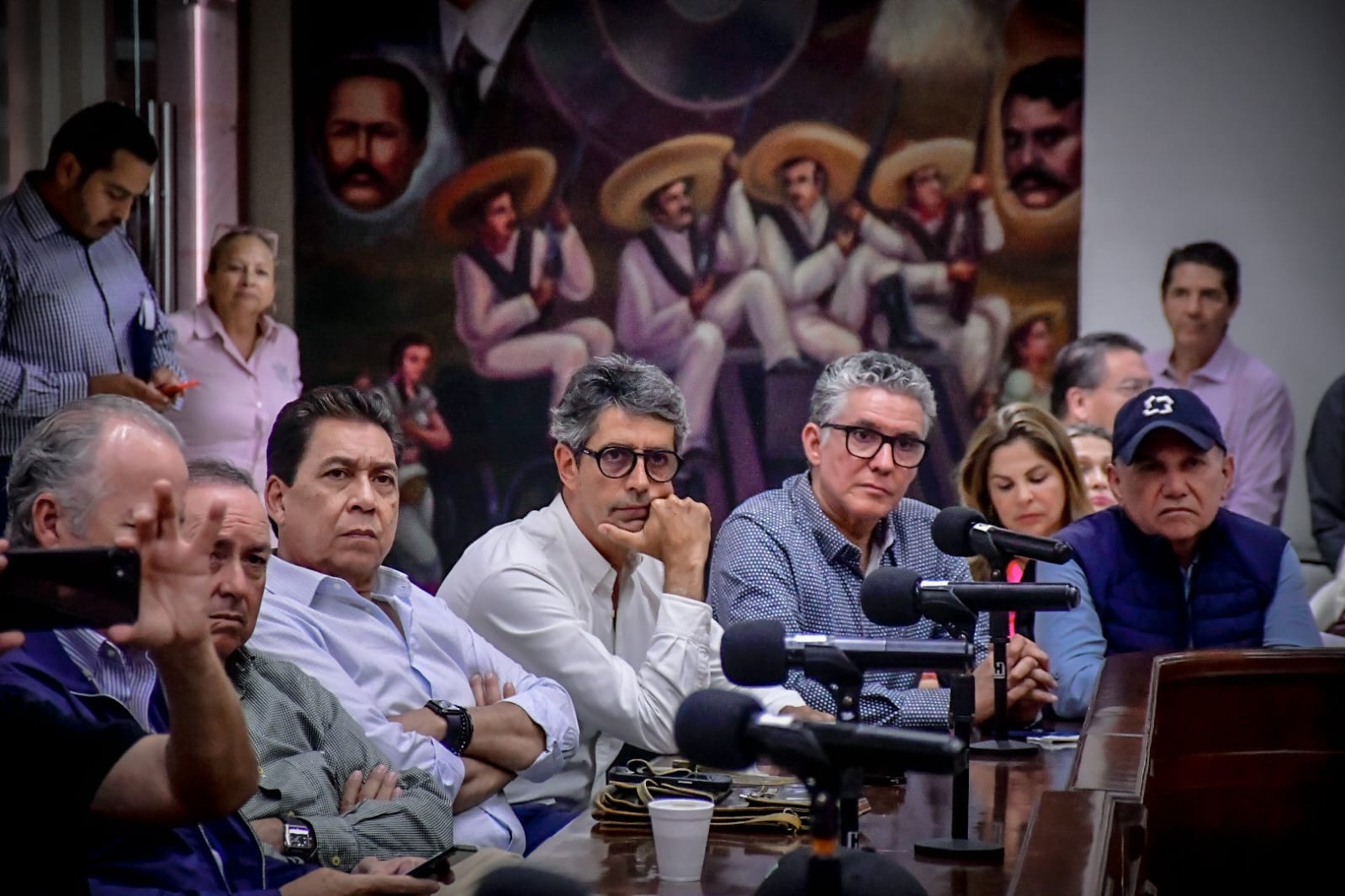 Gobierno Municipal, sindicatos de músicos y sector hotelero establecen acuerdos de horarios en playas.