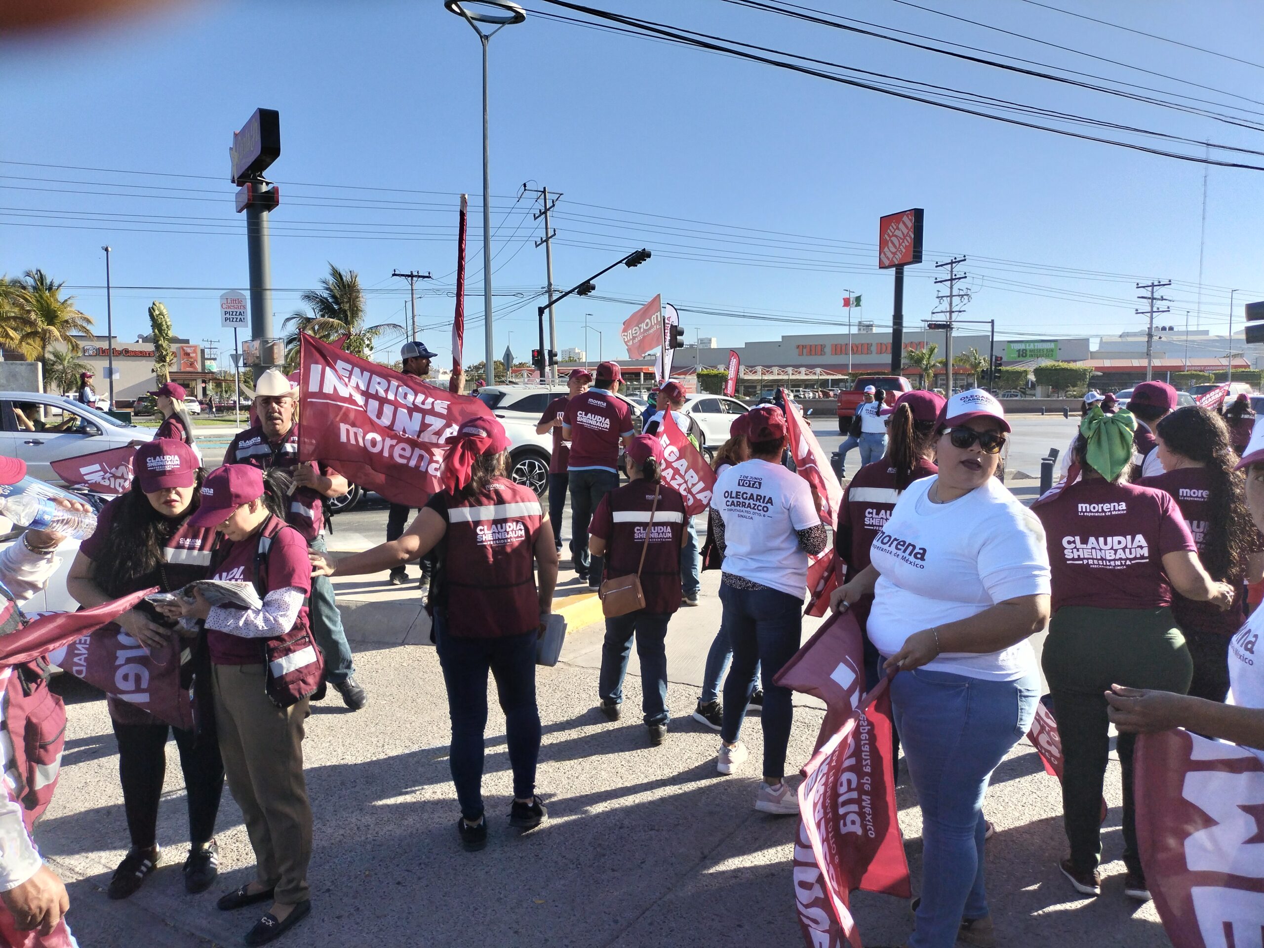 “Hasta ahorita la efervescencia es Morena”, destacó la candidata a la diputación federal por el distrito 06 de Sinaloa.