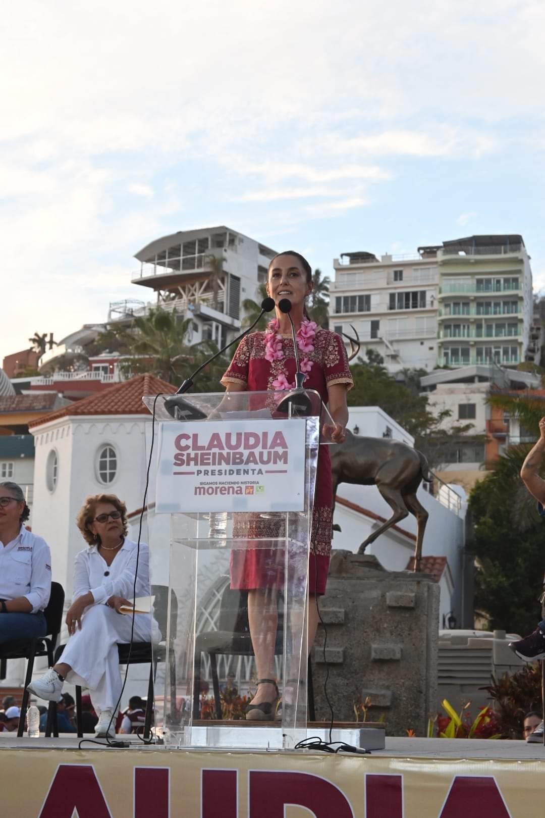 Olegaria Carrazco Macías afirmó que se sentía orgullosa de contribuir para que llegará, por primera vez, una mujer a la Presidencia de la República como lo es Claudia Sheinbaum.