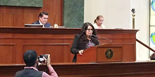 -	El amor al cheque.