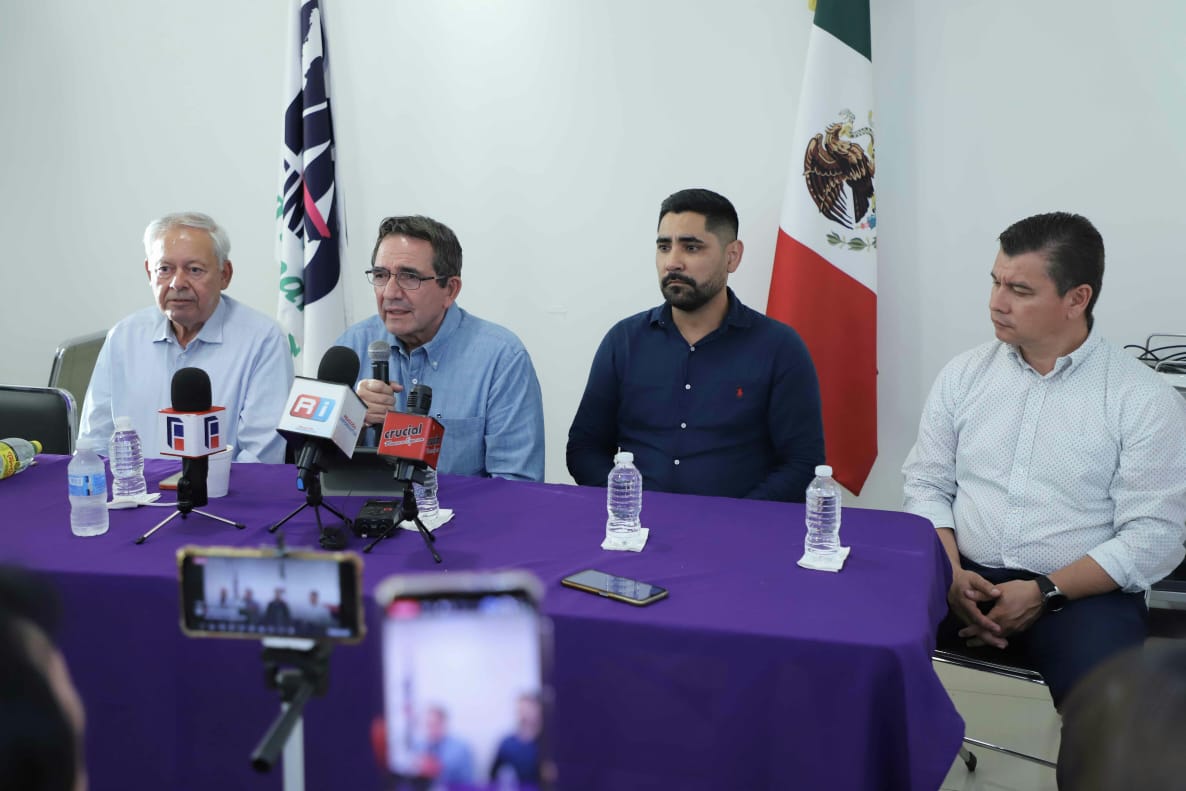 "Seguimos dando seguimiento a la localización de nuestros compañeros Luis García y Francisco Cerón", Cuén Ojeda.