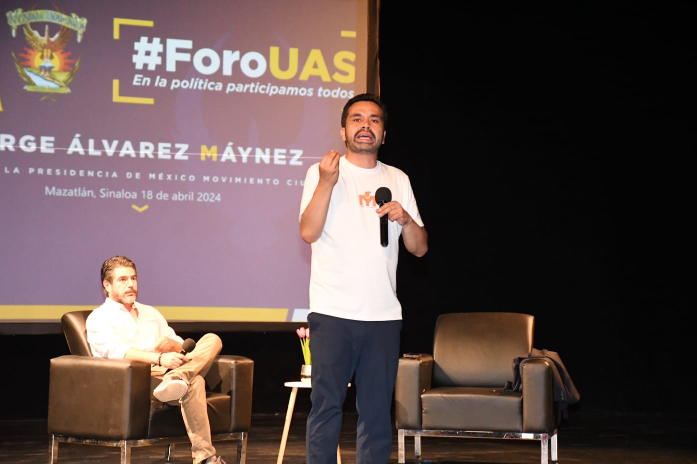 La Universidad Autónoma de Sinaloa (UAS), teniendo como objetivo el acercamiento de la comunidad estudiantil y sociedad en general a los diversos perfiles y propuestas políticas para la sucesión presidencial, mediante el “Foro UAS: En la Política Participamos Todos”, brindó espacio al candidato de Movimiento Ciudadano, Jorge Álvarez Máynez.