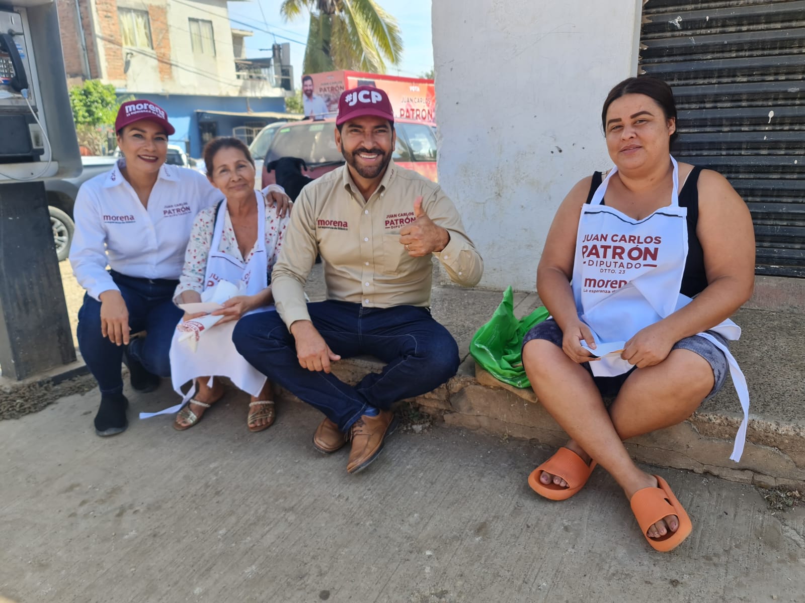 Por eso es importante que sigamos votando por Morena para que los programas sociales sigan vigentes.