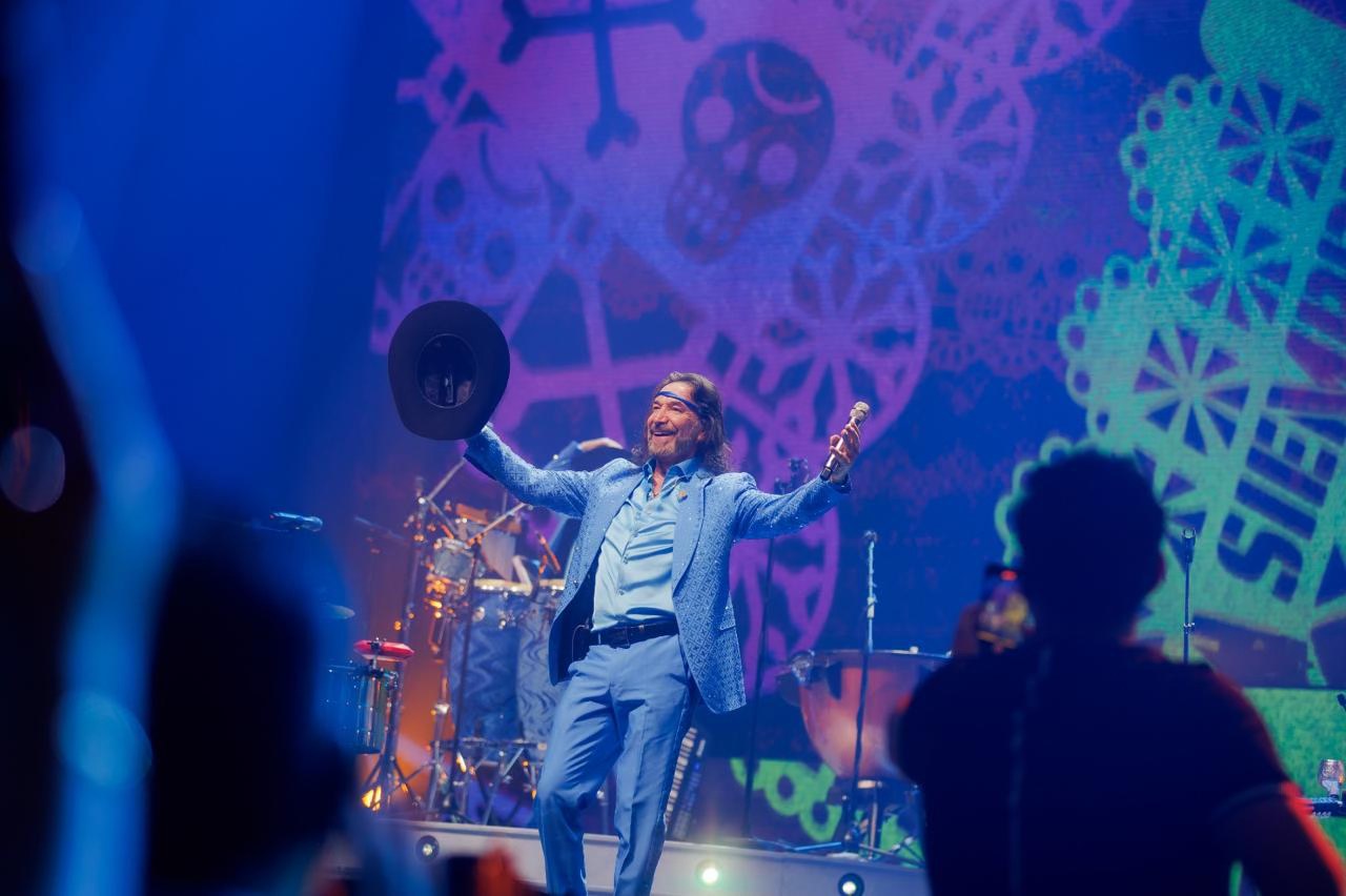 Los Bukis arrancan su histórica residencia en Las Vegas con lleno