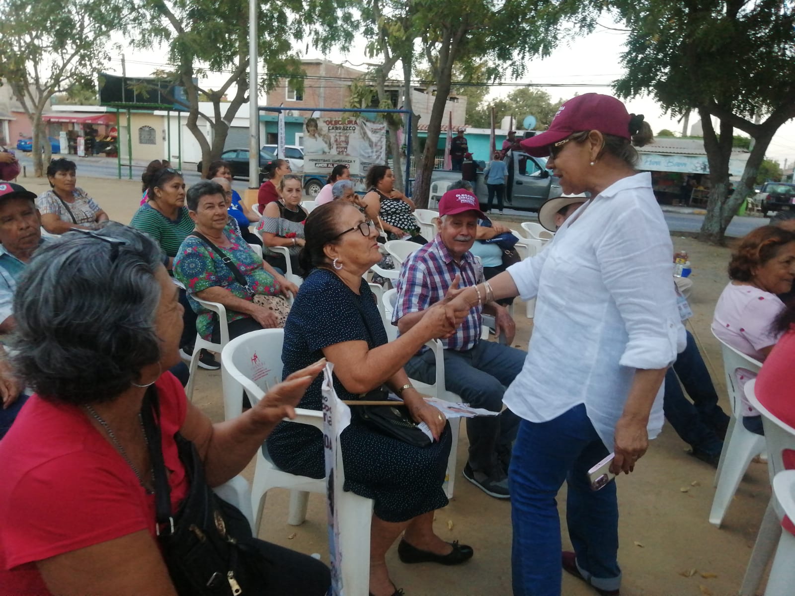 Los vecinos de la colonia Libertad de Expresión está con Olegaria Carrazco y toda la fórmula de Morena, así lo aseguraron después de una reunión vecinal donde se habló de importancia del plan C de Claudia.