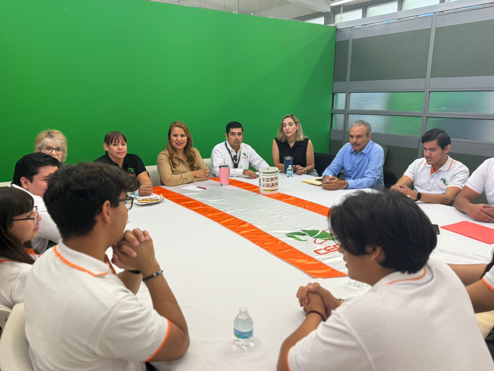 Jóvenes del CECyTE representarán a Sinaloa y a México en Colombia