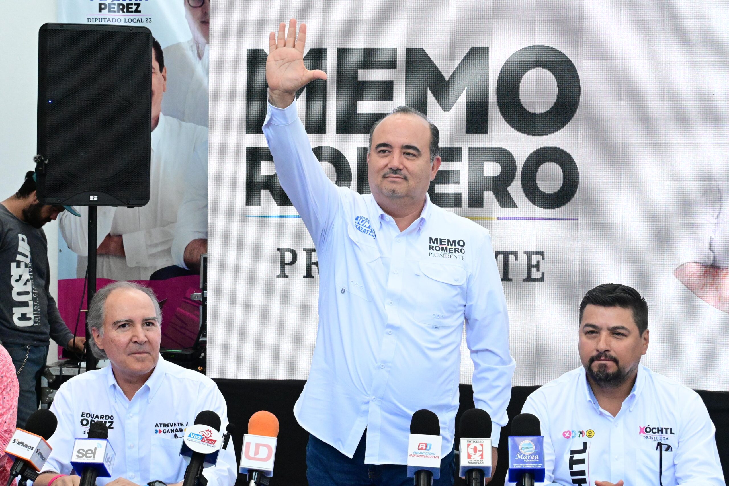 El candidato ya recorrió un 80% de las colonias de Mazatlán así como de la zona urbana