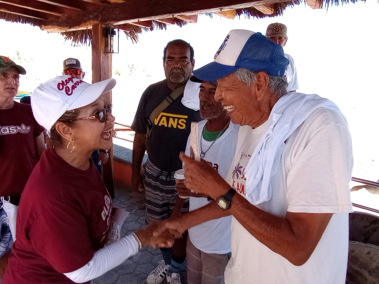 Pescadores de playa Norte refrendan su apoyo a Olegaria
