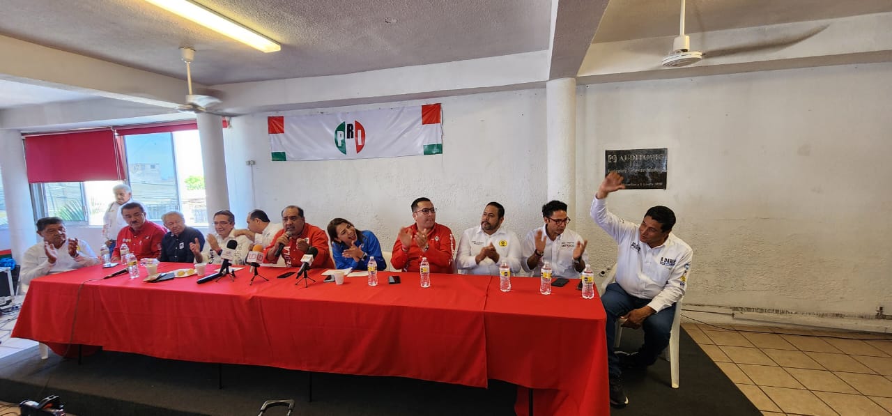 Gobierno reprime en municipios donde no les favorecen encuestas: Cuén.