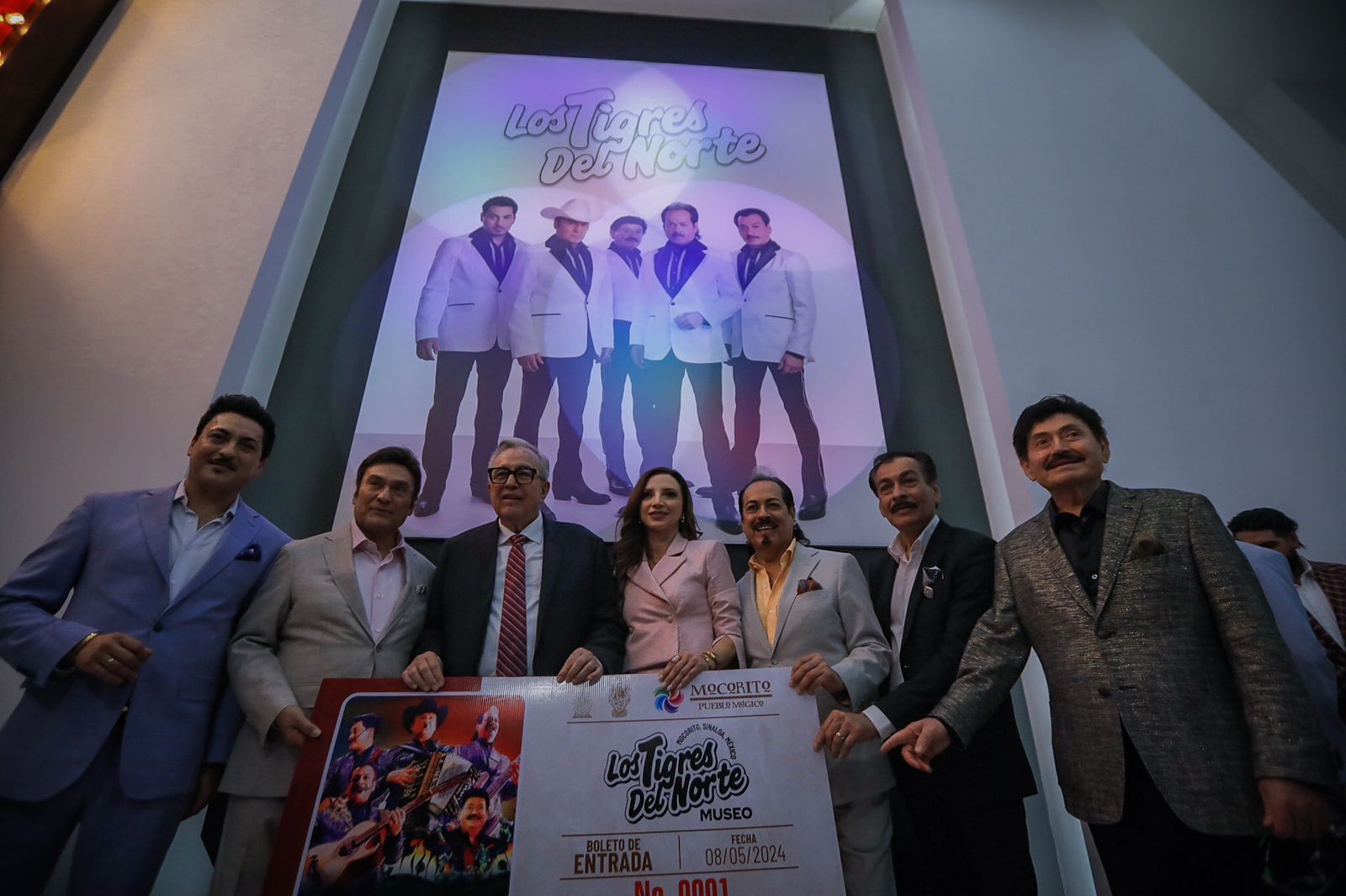 El gobernador Rocha inauguró el Museo de Los Tigres del Norte, ubicado en el Pueblo Mágico de Mocorito en compañía de los integrantes de este grupo ícono de la música regional mexicana