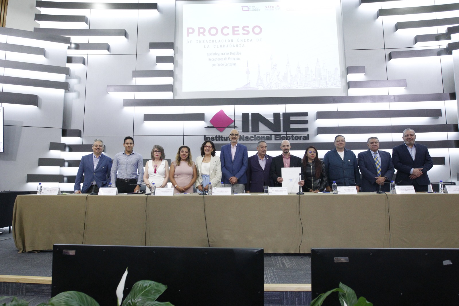 Con una muestra de 7 mil 500 casillas, el INE dará a conocer el conteo rápido para la Presidencia entre las 22:00 y 23:30 horas.