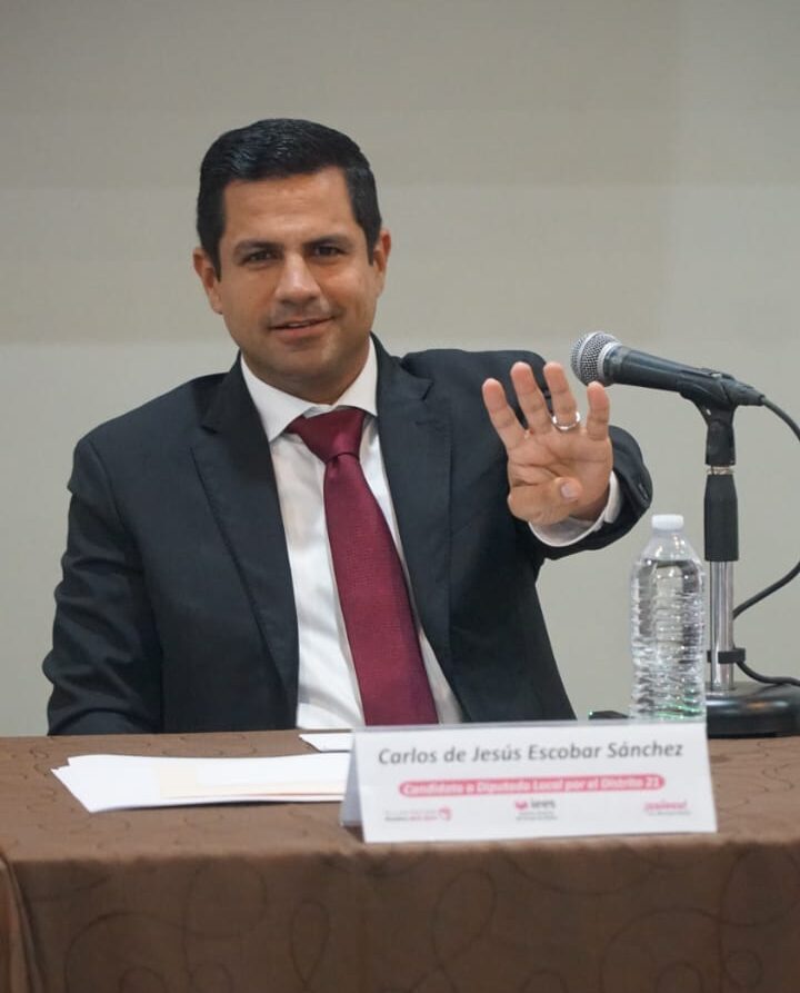 El Instituto Estatal Electoral del Estado de Sinaloa (IEES), realizó el debate entre candidatos por el Distrito Local 21 Mazatlán, por lo que el abanderado de Morena, Carlos Escobar Sánchez, resultó ser el contendiente con las mejores propuestas y más aptas para las necesidades del puerto.