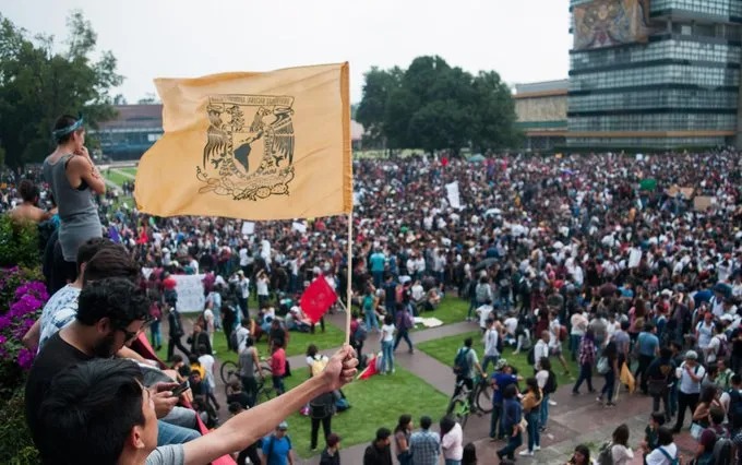 Felicitaciones en el Día del Estudiante.