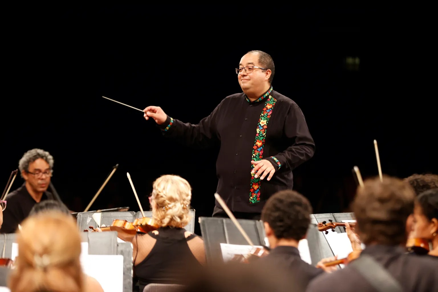En Cuba, José Alfredo también sigue siendo ‘el rey’. La Orquesta Sinfónica Nacional del país caribeño protagonizó este domingo el concierto “Cuba le canta José Alfredo Jiménez” en el Teatro Nacional, en La Habana.