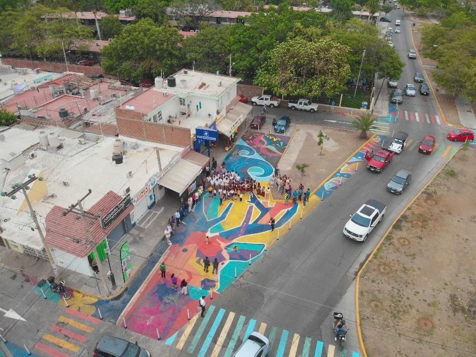 El Gobierno Municipal a través del Implan llevó a cabo estas acciones que buscan mejorar la movilidad con pasos peatonales seguros para la ciudadanía.