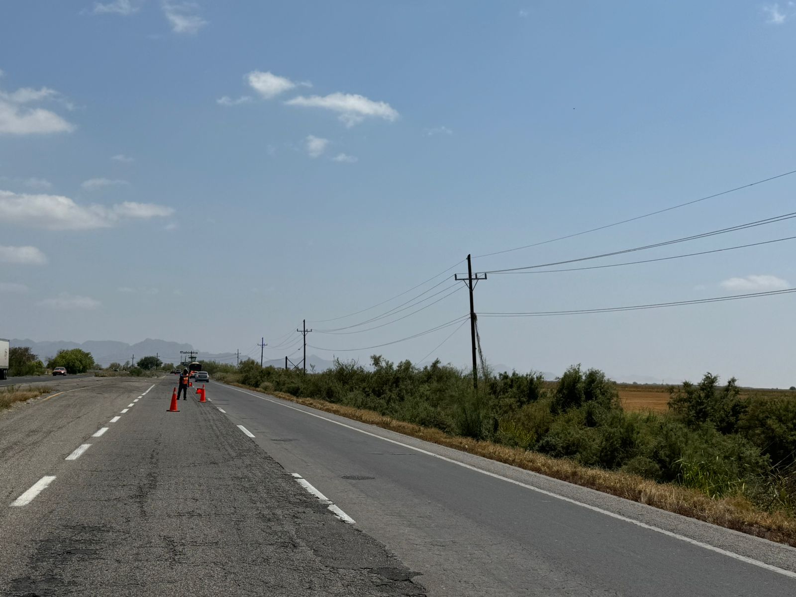 En El Carrizo desde este mismo viernes dos brigadas de la Secretaría de Obras Públicas se encuentran en la zona realizando bacheo