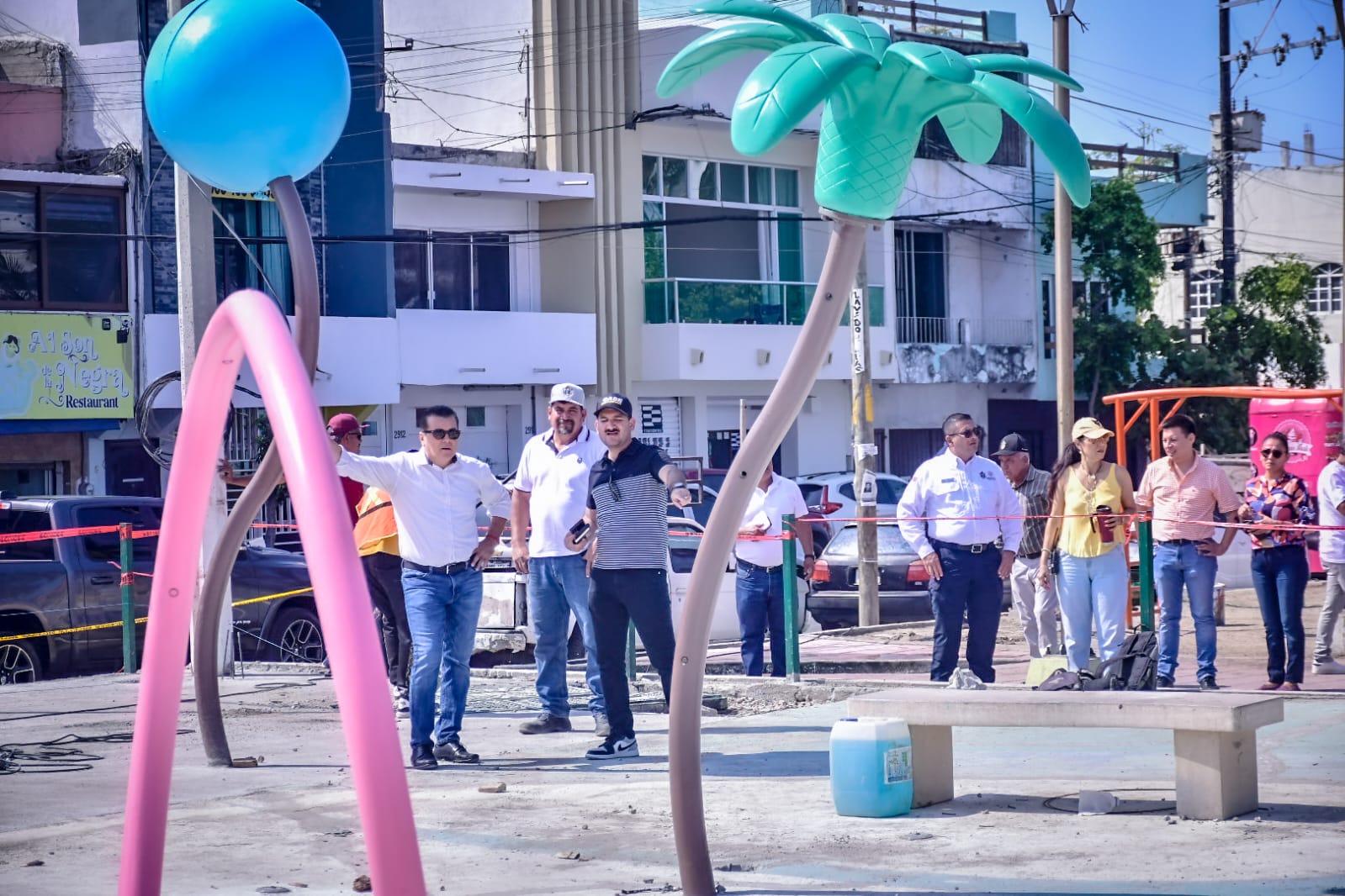 El Alcalde Edgar González anunció que en 15 días la obra estará lista para que los niños lo puedan disfrutar estas vacaciones de verano.