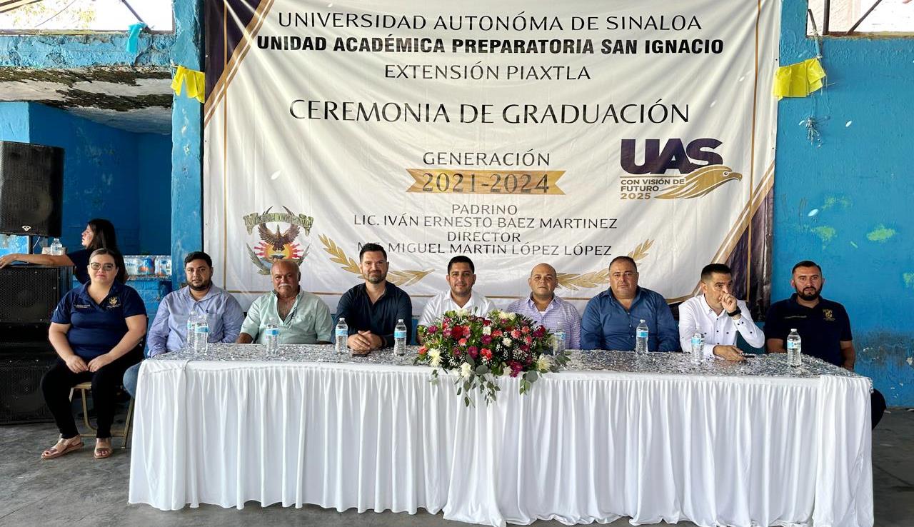 Con gran satisfacción por un logro más alcanzado en su trayectoria estudiantil, se graduaron 28 alumnos pertenecientes a la Unidad Académica Preparatoria San Ignacio, extensión Piaxtla de la Universidad Autónoma de Sinaloa (UAS).