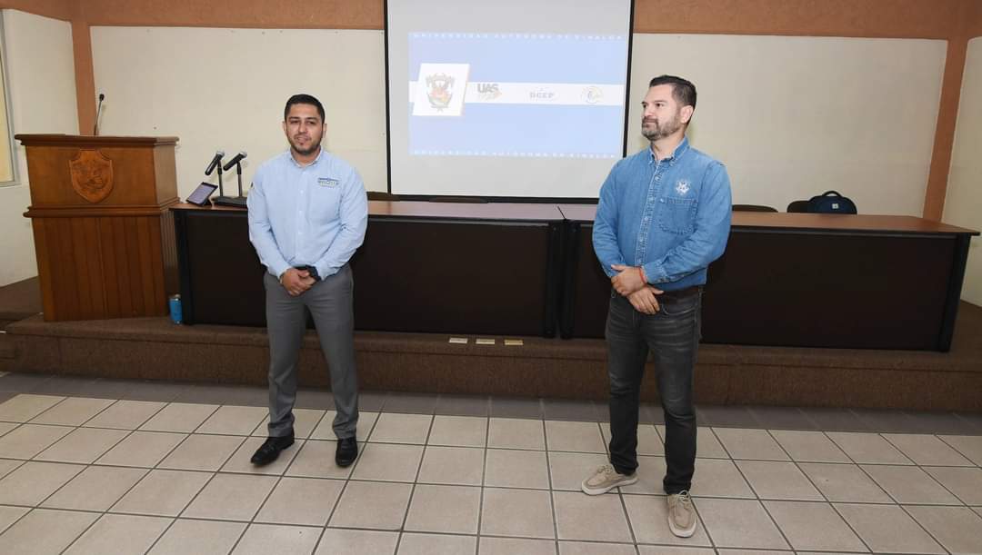 Se realizó una reunión con los directores de las ocho preparatorias y coordinadores académicos de la Unidad Regional Sur, contando con la presencia de autoridades de la Universidad Autónoma de Sinaloa.