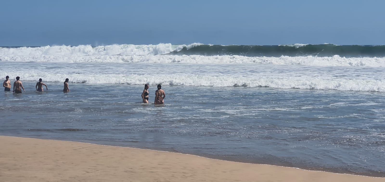 El llamado para los bañistas es acatar indicaciones que él personal estará emitiendo durante recorridos de prevención que realizaran