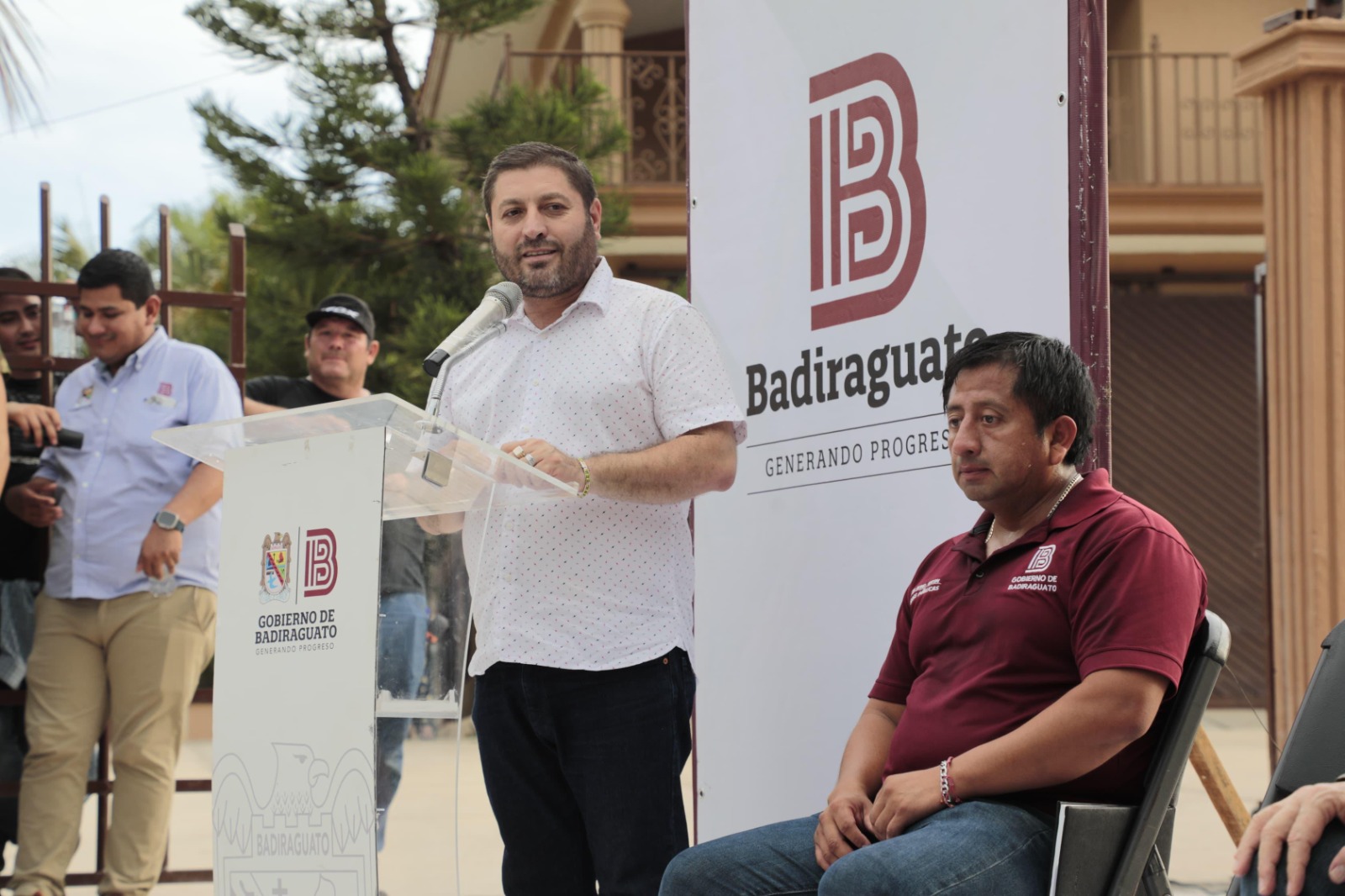Por su parte los vecinos beneficiados agradecieron las obras que llevaban mucho tiempo esperando, mismas que también benefician a la comunidad escolar.