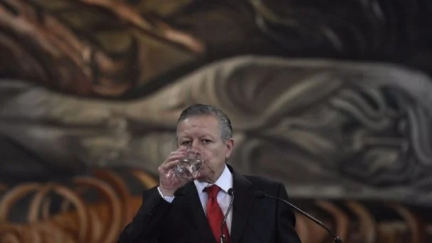 La nación pudo haberse evitado la farragosa reforma judicial mediante la cual jueces, magistrados y ministros deberán pasar la morenista criba del llamado voto popular.