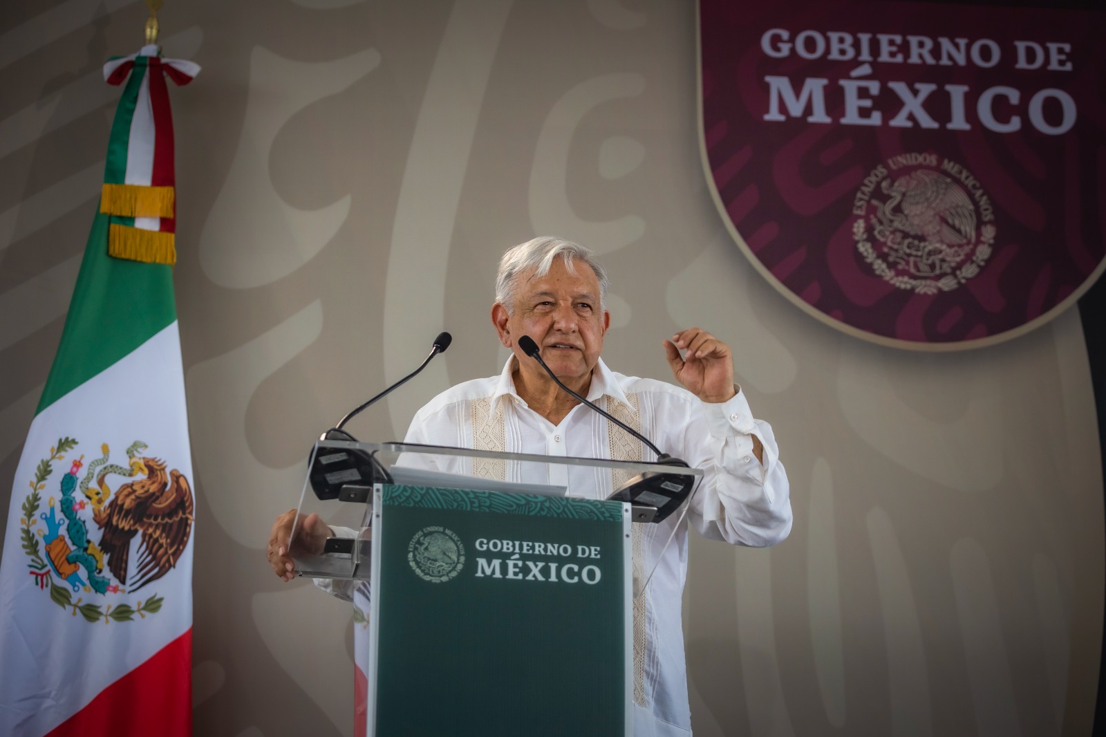 En su intervención, el presidente de la República, Andrés Manuel López Obrador, reiteró su satisfacción de estar nuevamente en Sinaloa, pero aclaró que no será la última vez como presidente, pues regresará el próximo mes para entregar las obras de infraestructura hidroagrícola de las presas Picachos y Santa María, para incorporar más de 50 mil hectáreas al riego.