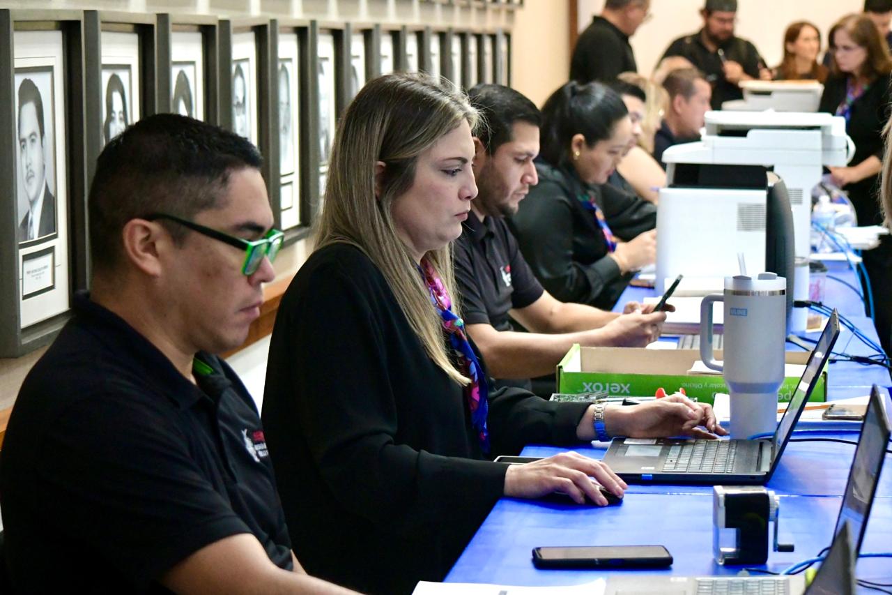 Se entregaron también horas adicionales y plazas de Promoción Vertical