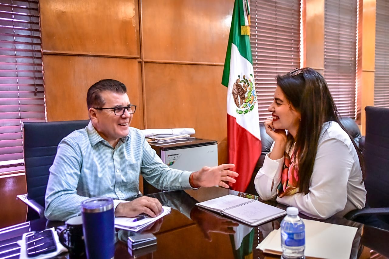 La titular del Semujeres se reunió con el Alcalde donde tocaron temas como la capacitación para funcionarios municipales para impulsar la perspectiva de género.