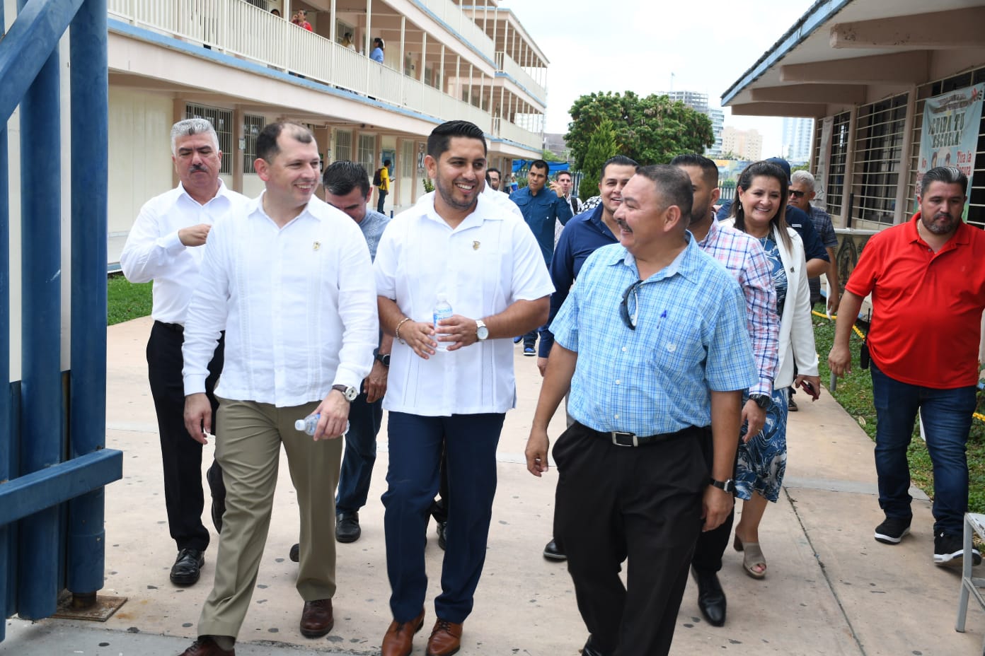 La Facultad de Arquitectura y Diseño Mazatlán de la Universidad Autónoma de Sinaloa (UAS), en la Unidad Regional Sur, dio la bienvenida a los estudiantes de nuevo ingreso en un evento realizado en el Teatro Universitario.