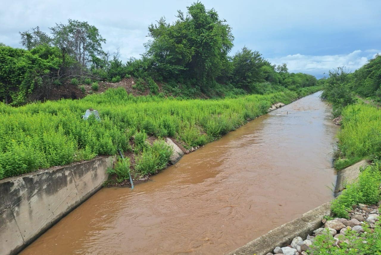 Agua turbia en Mazatlán es por erosión en la cuenca