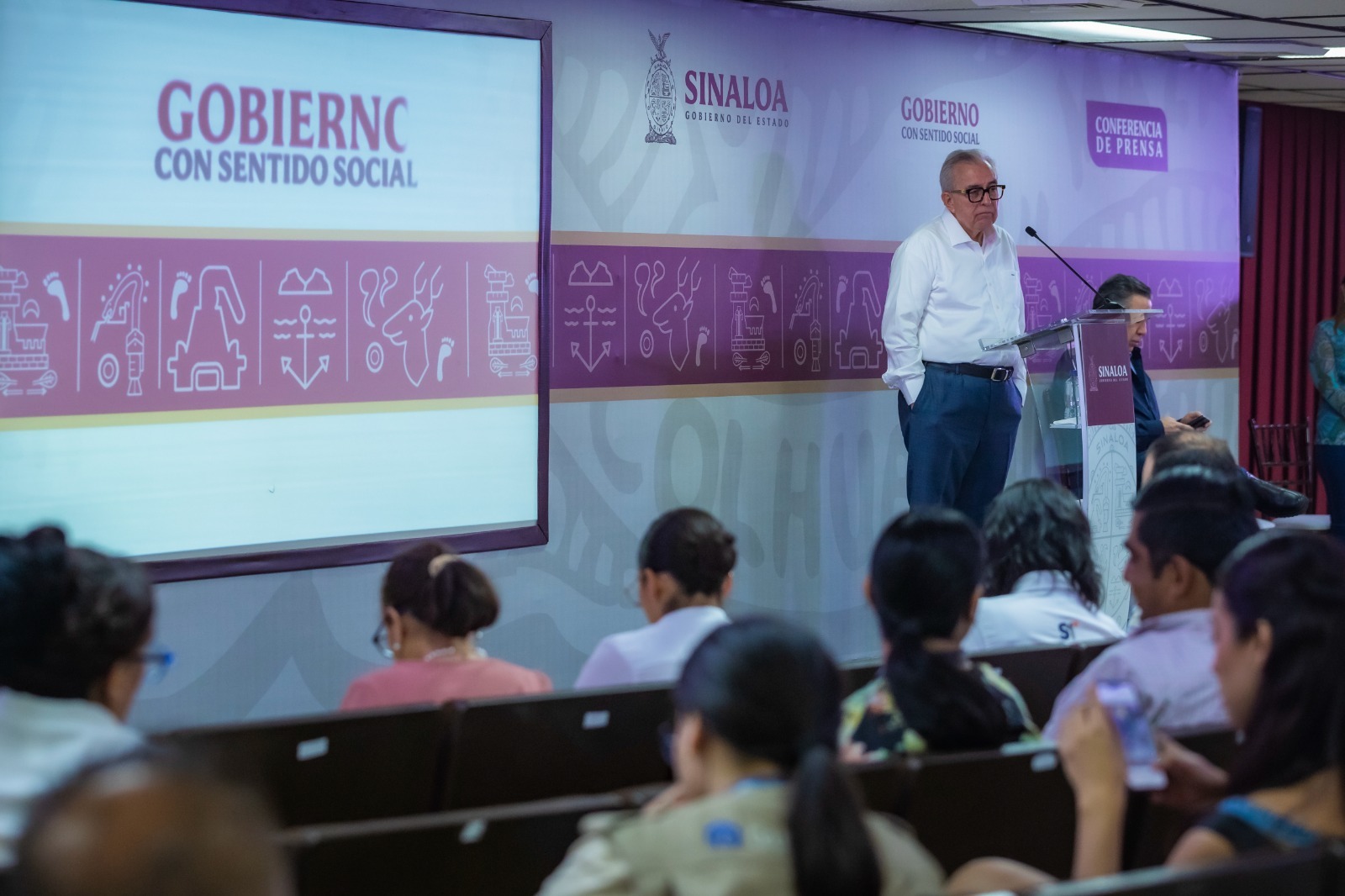 El mandatario estatal comentó que la ciudadanía puede contribuir a preservar la estabilidad desde sus propios espacios.