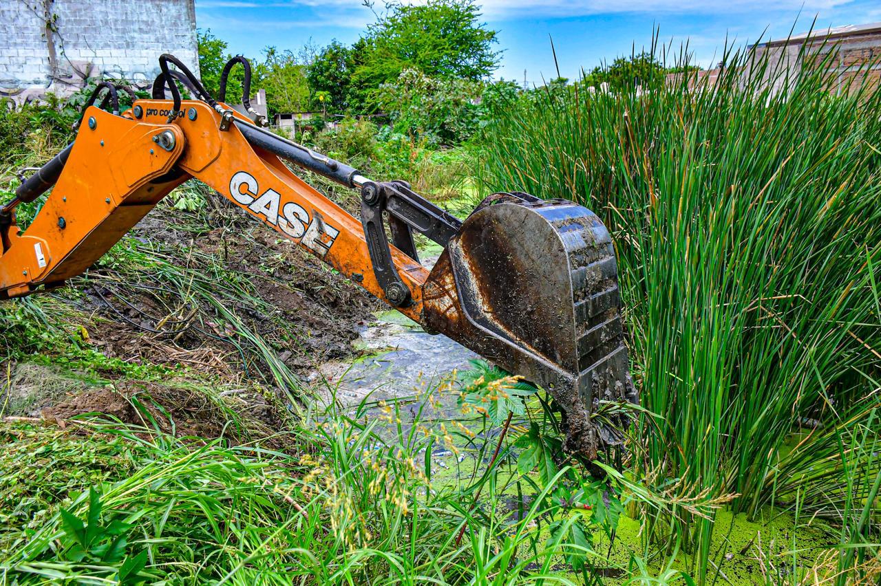 Estas acciones forman parte de la estrategia integral de Protección Civil y Obras Públicas implementada por el Gobierno de Mazatlán durante la temporada de lluvias y huracanes.