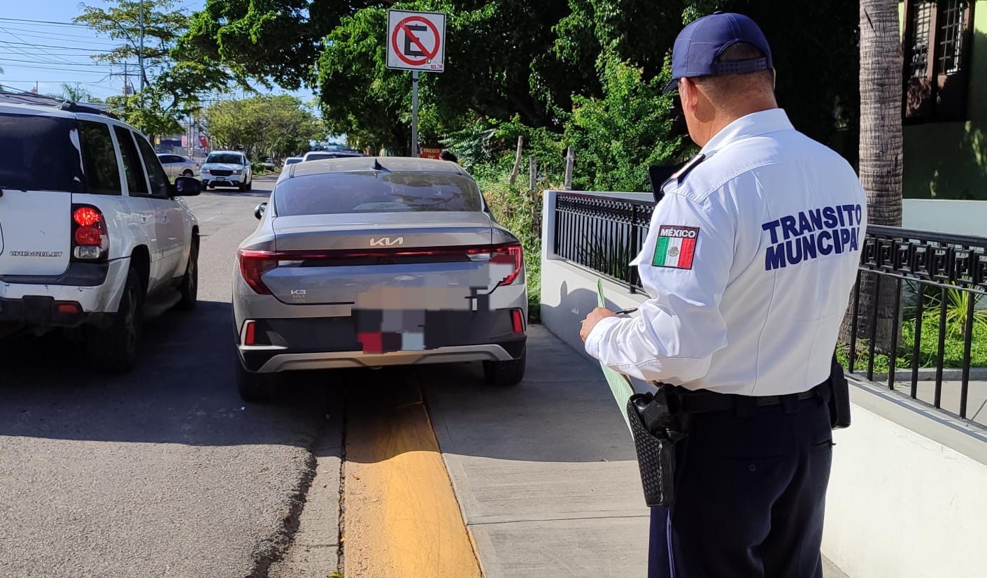 Personal de la unidad vial sancionó siete vehículos, cuatro de ellos fueron llevados a los patios de la pensión correspondiente